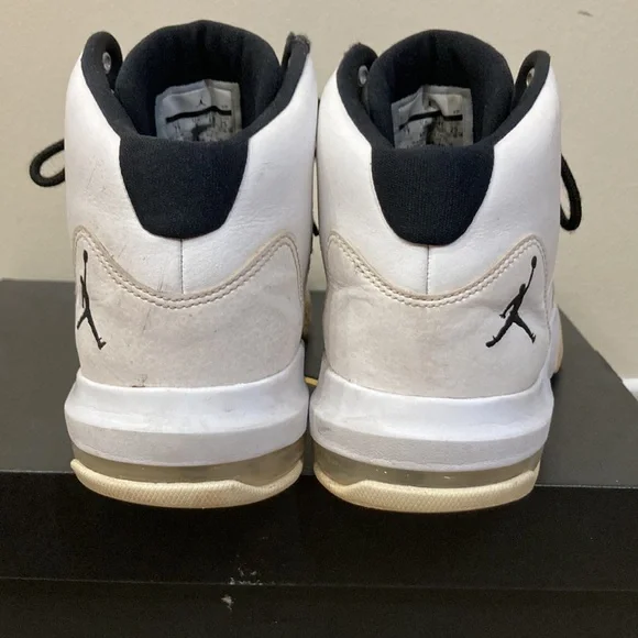 Jordan Max Aura GS - Picture 4 of 6
